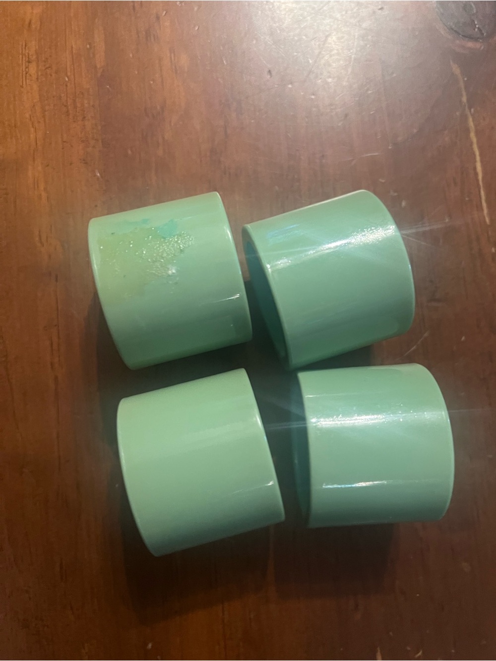 Vintage Acrylic Napkin Rings 4 ring set plastic Andes Mint Green  modern sleek